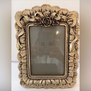 Elegant Gold Ornate Picture Frame